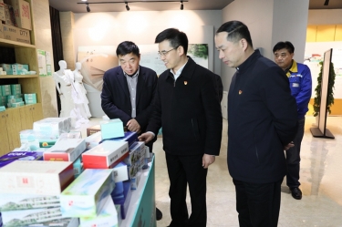 򵼵 | ƽίǡгܾһݰQQPKֽҵн