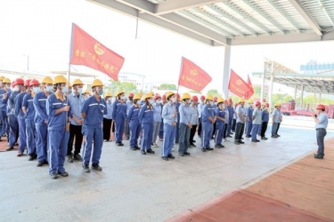 õŸȭ ۸ЭQQPKֽҵչȺ֯ҵıͶ